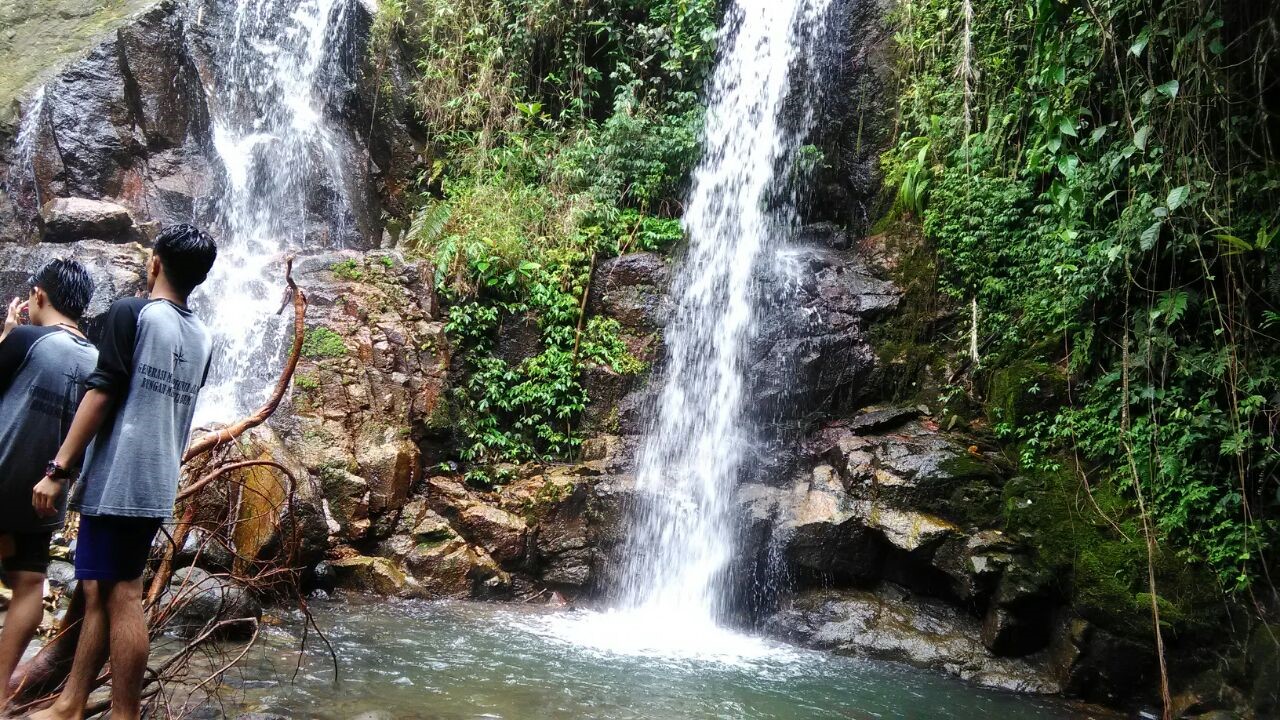 CURUG NYIMAS GANDAWANGI