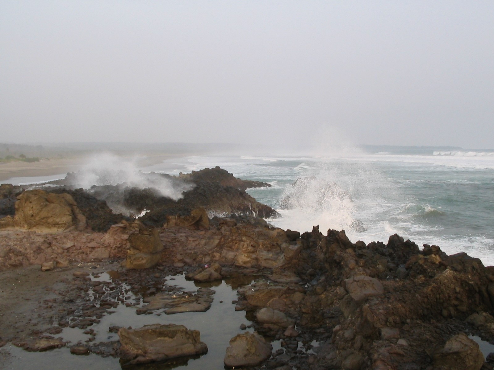 Pantai Karang Paranje